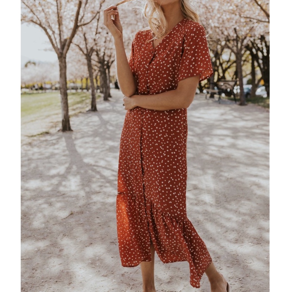 NWT Roolee Lettie Dot Midi Dress Size Medium, never worn , bought for a wedding.